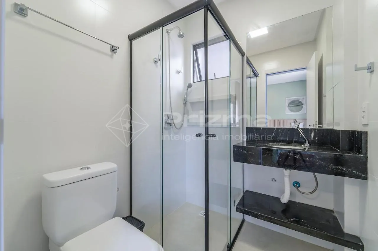 Waldgarten Bombinhas: Beachfront Luxury Condo with Pool & Fitness Center Apartment