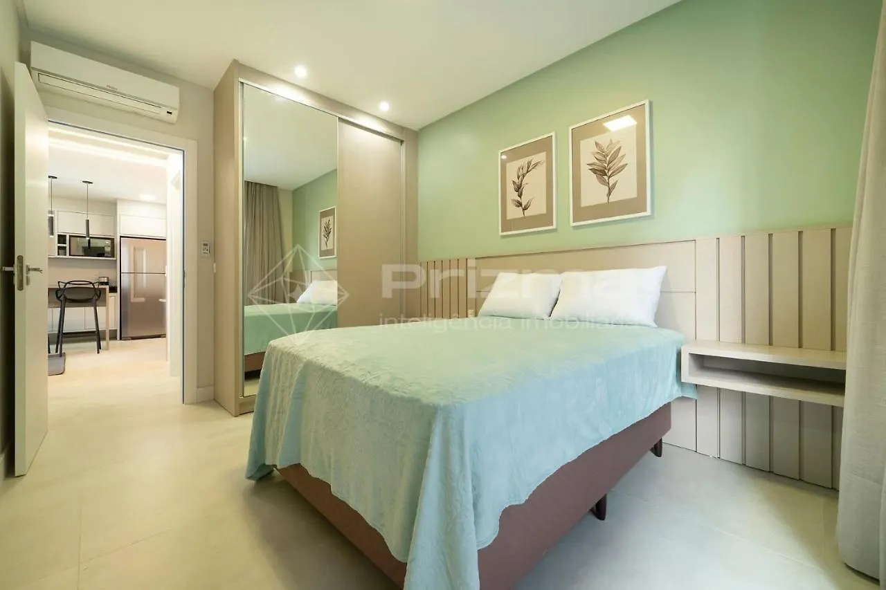 Waldgarten Bombinhas: Beachfront Luxury Condo with Pool & Fitness Center Apartment