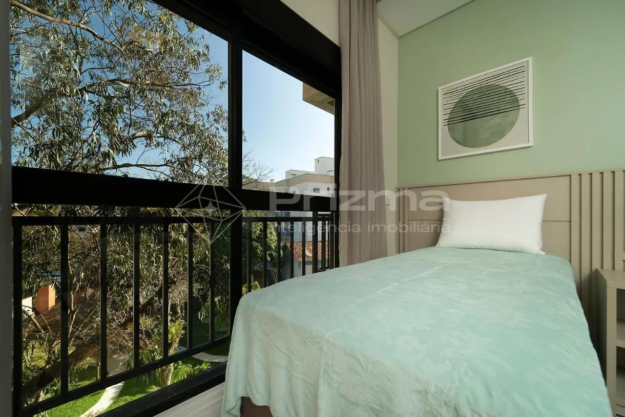 Waldgarten Bombinhas: Beachfront Luxury Condo with Pool & Fitness Center Apartment Bombinhas